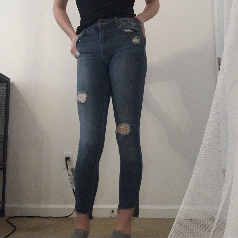 Skinny distressed jeans